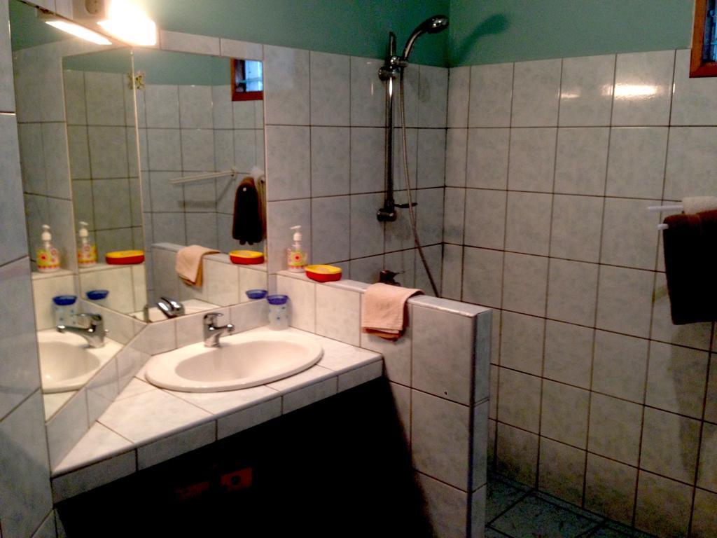 Pinpin D'Amour Basse Vallee Номер фото